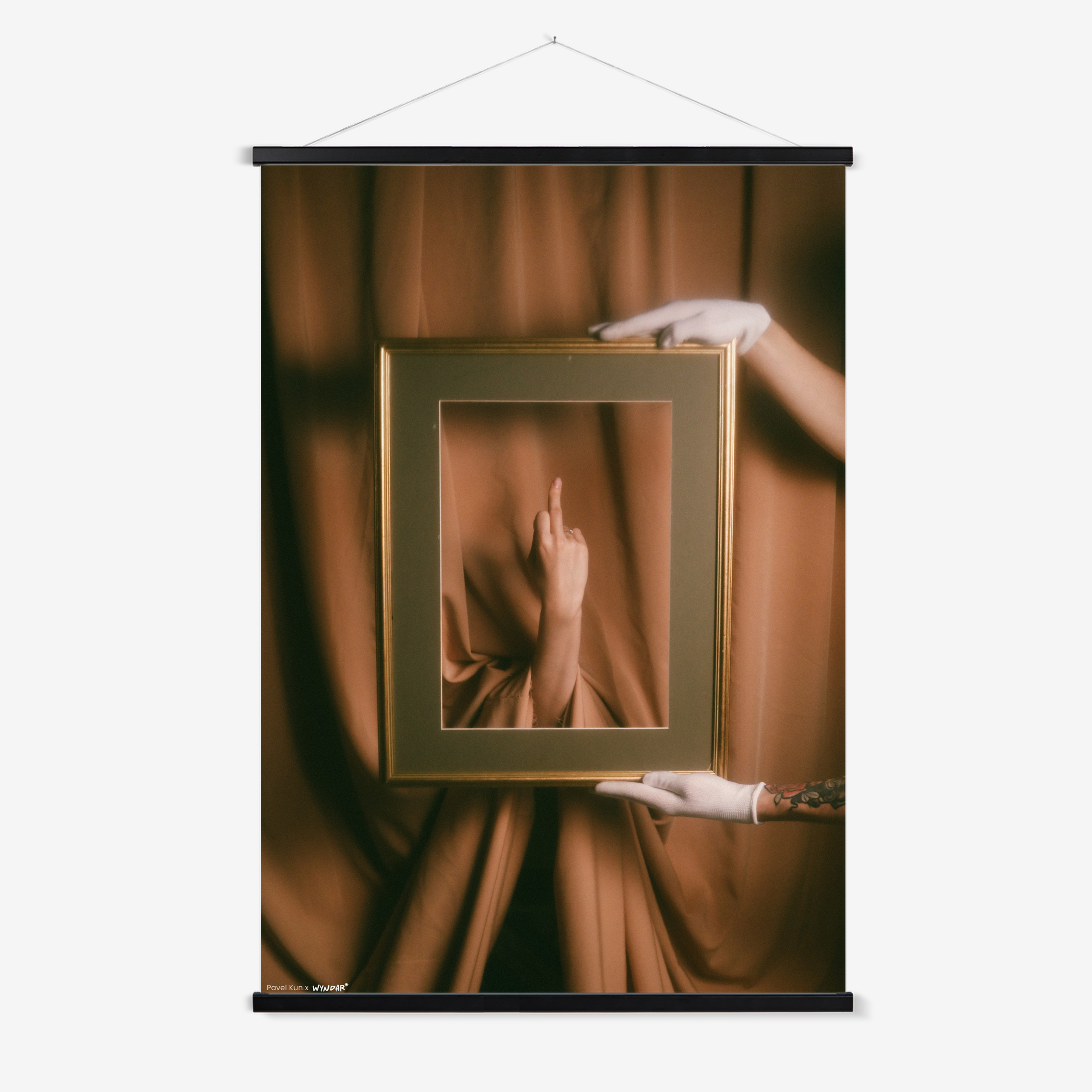 Hanger Black